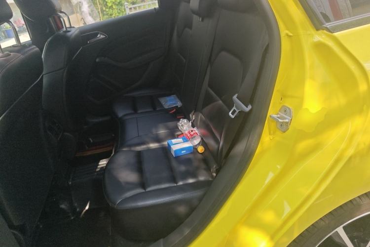 Used Mercedes-Benz B-Class 2012 B 200 Left Rear Seat