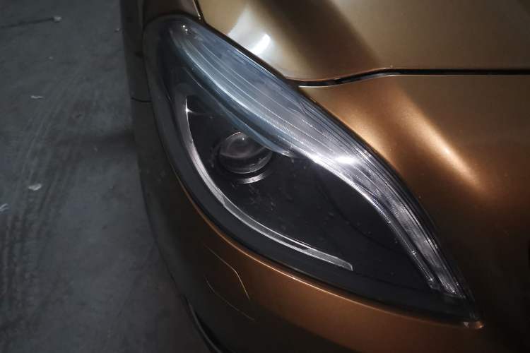 Used Mercedes-Benz B-Class 2012 B 200 Right Front Headlight