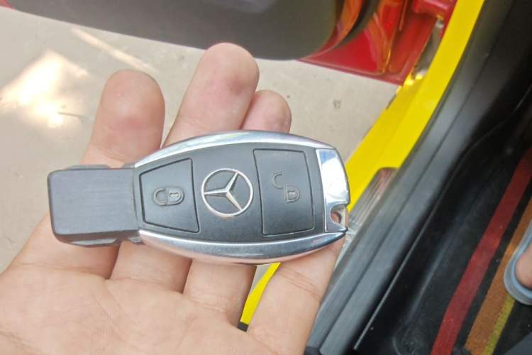 Used Mercedes-Benz B-Class 2012 B 200 Vehicle Key