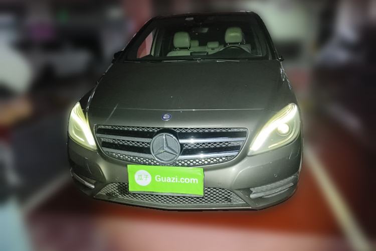 Used Mercedes-Benz B-Class 2013 B 260 Exterior 1
