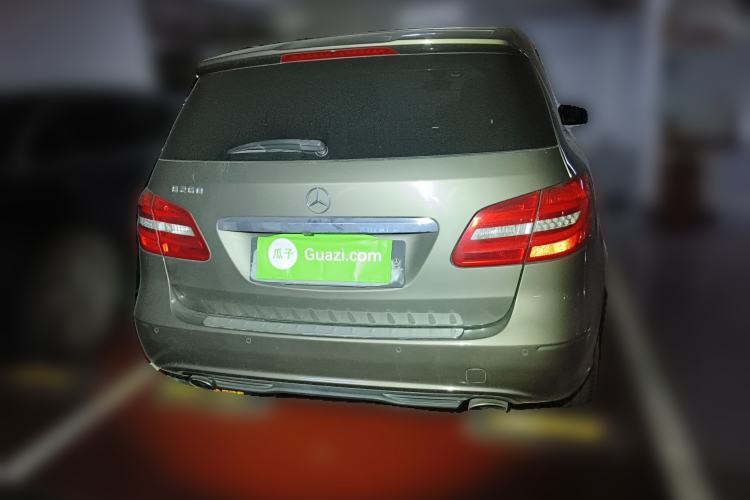 Used Mercedes-Benz B-Class 2013 B 260 Exterior 4