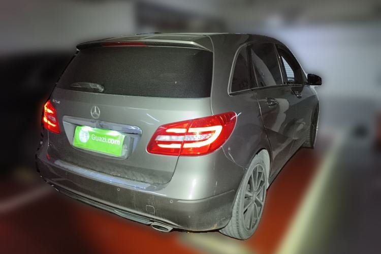 Used Mercedes-Benz B-Class 2013 B 260 Exterior 5