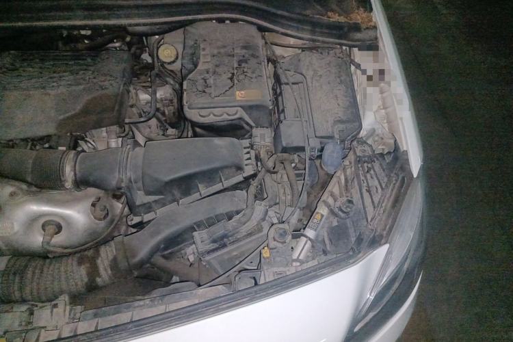 Used Mercedes-Benz B-Class 2013 B 260 Engine Bay Left