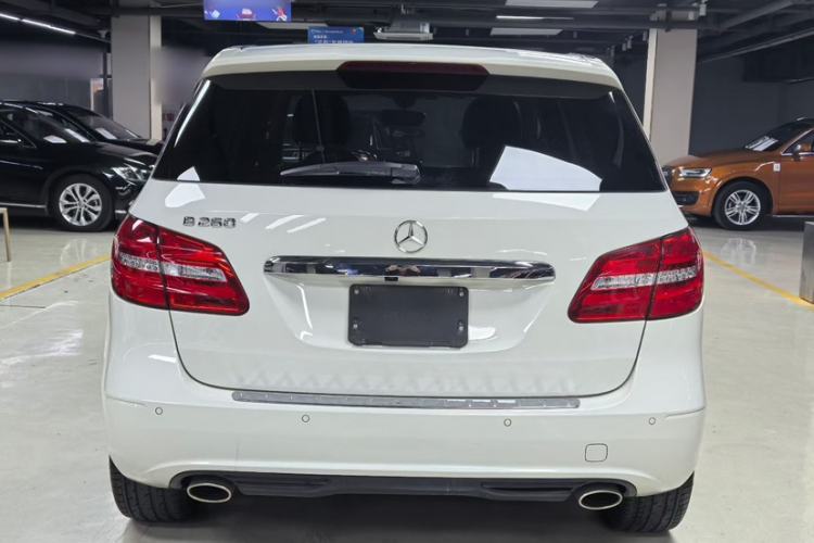 Used Mercedes-Benz B-Class 2013 B 260 Exterior 5