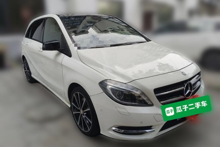 Used Mercedes-Benz B-Class 2013 B 260 Front Right 45 Deg