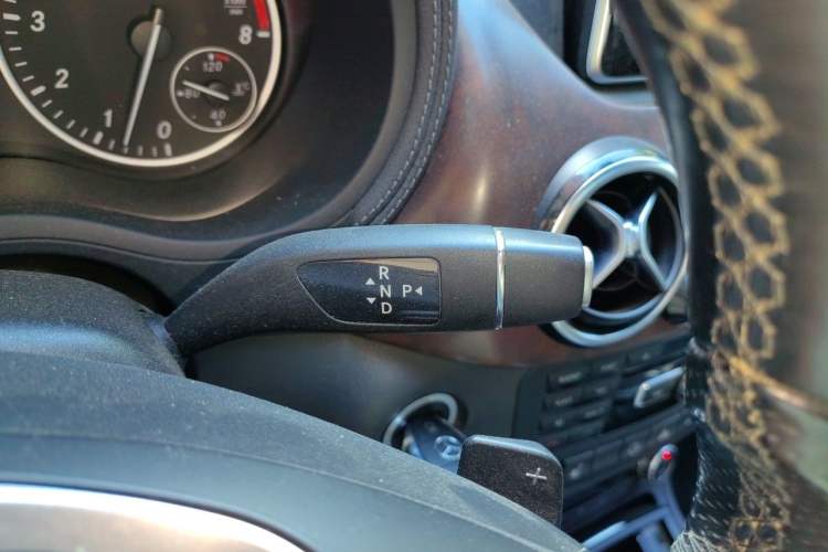 Used Mercedes-Benz B-Class 2013 B 260 Gear Lever