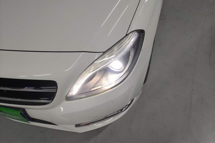 Used Mercedes-Benz B-Class 2013 B 260 Left Front Headlight