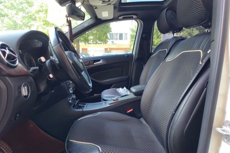 Used Mercedes-Benz B-Class 2013 B 260 Left Front Seat