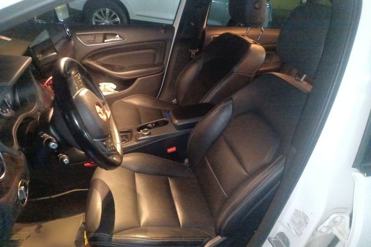 Used Mercedes-Benz B-Class 2013 B 260 Left Front Seat