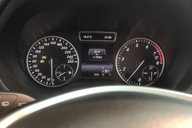 Used Mercedes-Benz B-Class 2013 B 260 Odometer Close Up