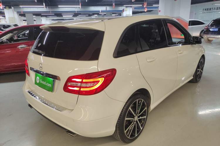 Used Mercedes-Benz B-Class 2013 B 260 Rear Right 45 Deg