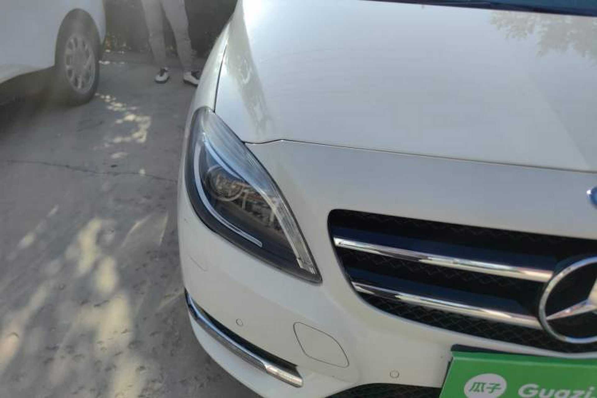Used Mercedes-Benz B-Class 2013 B 260 Right Front Headlight