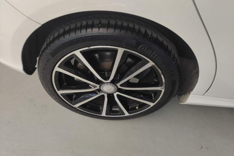 Used Mercedes-Benz B-Class 2013 B 260 Right Rear Wheel Hub