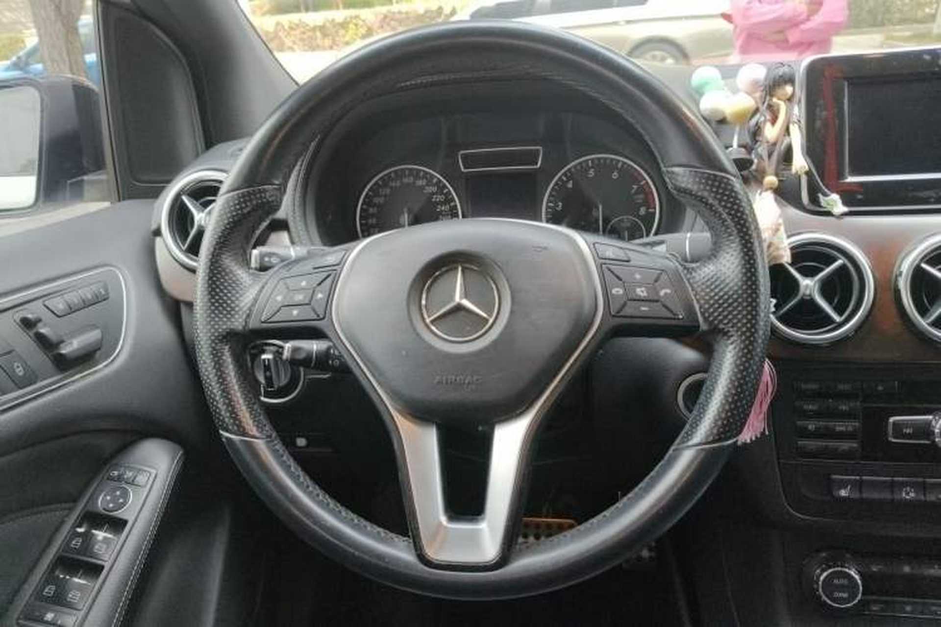 Used Mercedes-Benz B-Class 2013 B 260 Steering Wheel
