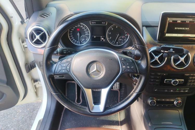 Used Mercedes-Benz B-Class 2013 B 260 Steering Wheel