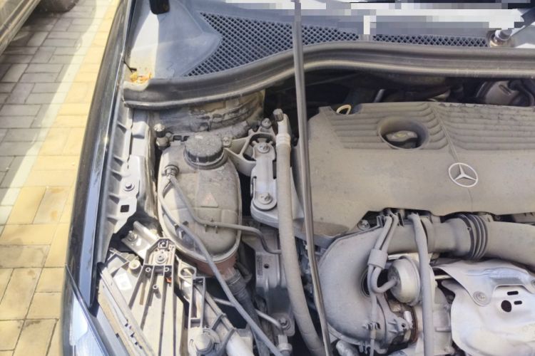 Used Mercedes-Benz B-Class 2015 B 200 Fashion Model Engine Bay Right