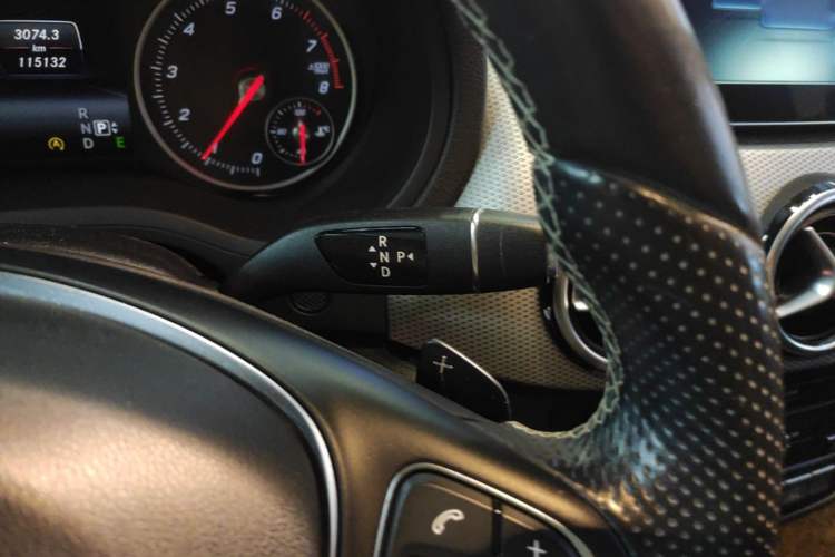 Used Mercedes-Benz B-Class 2015 B 200 Luxury Model Gear Lever