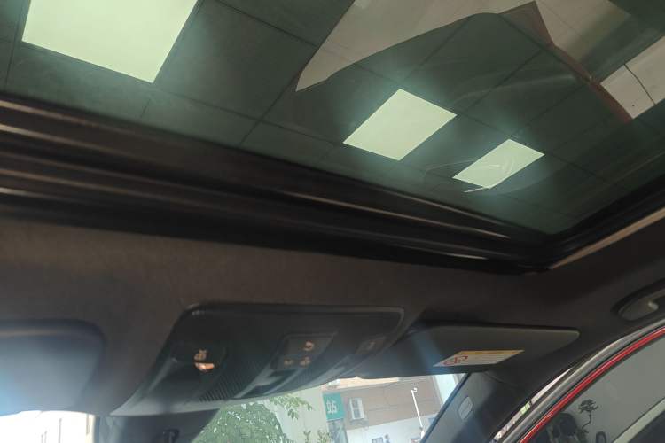 Used Mercedes-Benz B-Class 2015 B 200 Fashion Model Headliner