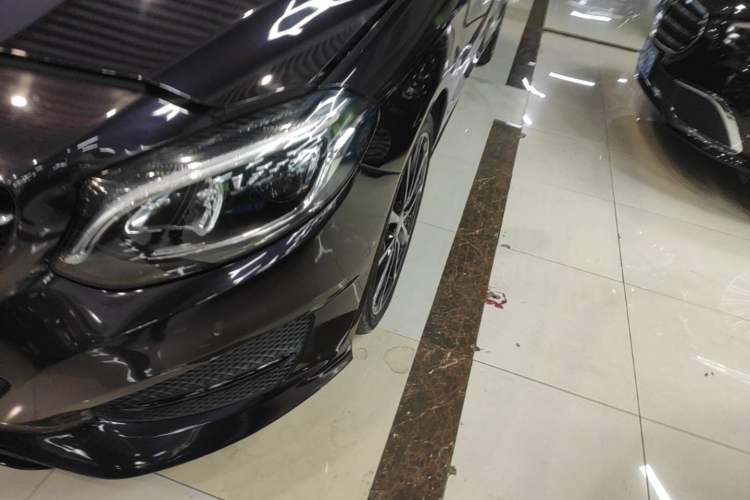 Used Mercedes-Benz B-Class 2015 B 200 Luxury Model Left Front Headlight