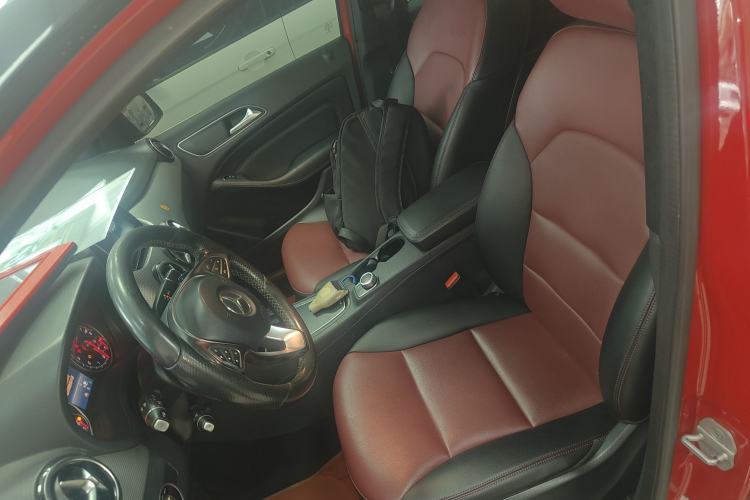 Used Mercedes-Benz B-Class 2015 B 200 Fashion Model Left Front Seat