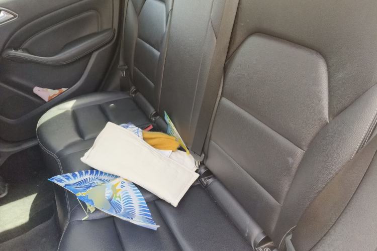 Used Mercedes-Benz B-Class 2015 B 200 Fashion Model Left Rear Seat