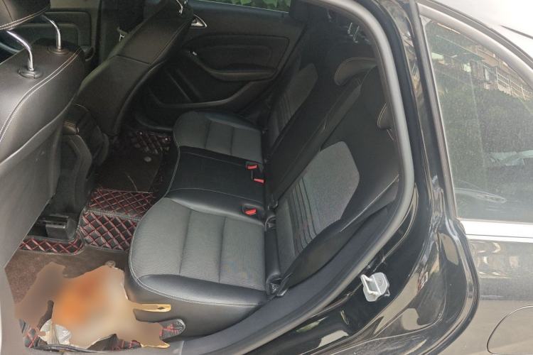 Used Mercedes-Benz B-Class 2015 B 200 Sport Edition Left Rear Seat