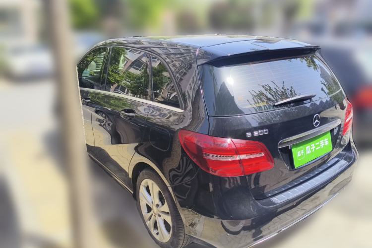 Used Mercedes-Benz B-Class 2015 B 200 Fashion Model Rear Left 45 Deg
