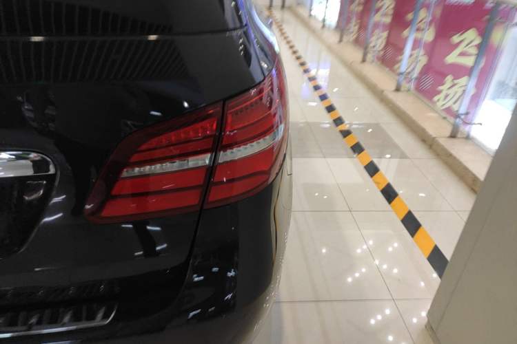 Used Mercedes-Benz B-Class 2015 B 200 Luxury Model Right Rear Taillight