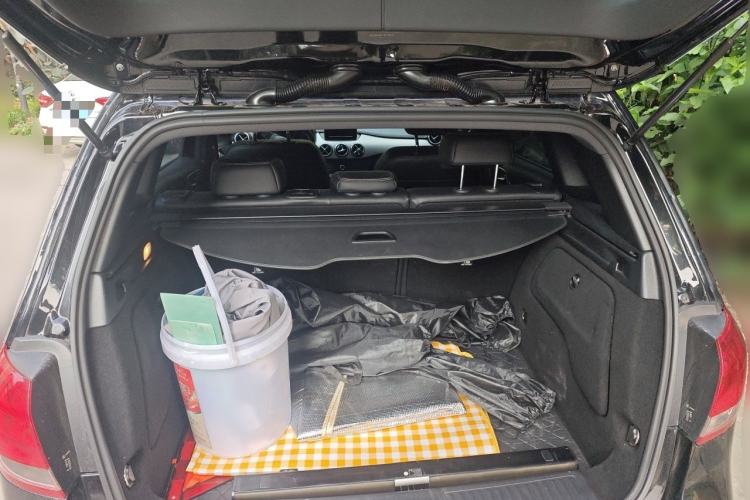 Used Mercedes-Benz B-Class 2015 B 200 Sport Edition Trunk