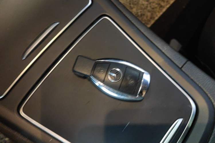Used Mercedes-Benz B-Class 2015 B 200 Luxury Model Vehicle Key
