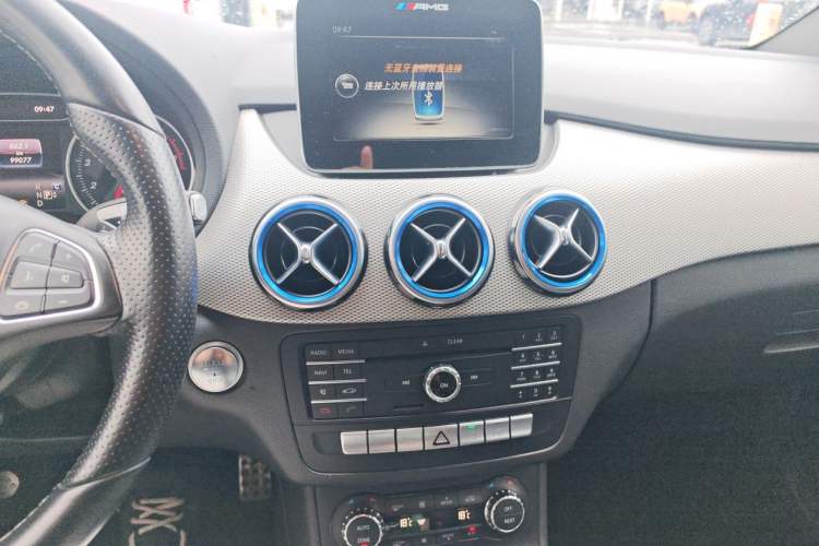 Used Mercedes-Benz B-Class 2015 B 200 Fashion Model Audio And AC Panel