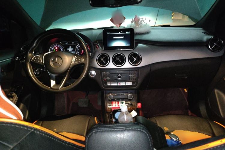 Used Mercedes-Benz B-Class 2015 B 200 Sport Edition Center Console