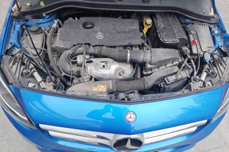 Used Mercedes-Benz B-Class 2015 B 200 Sport Edition Engine Bay