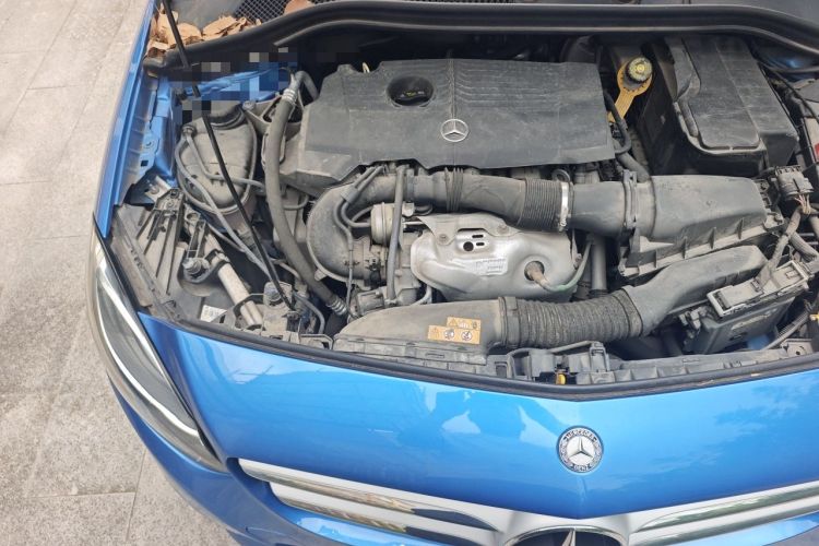 Used Mercedes-Benz B-Class 2015 B 200 Sport Edition Engine Bay Right