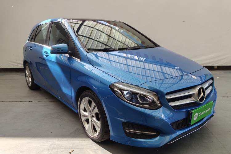 Used Mercedes-Benz B-Class 2015 B 200 Fashion Model Exterior 1
