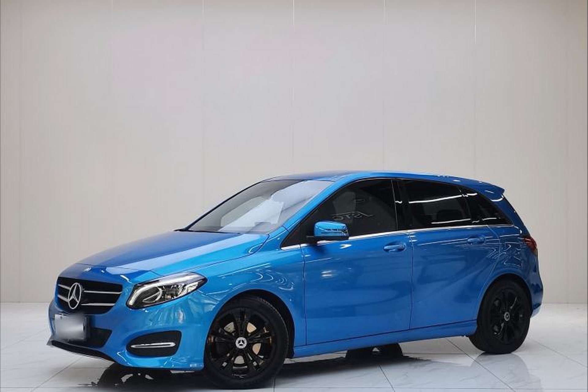 Used Mercedes-Benz B-Class 2015 B 200 Fashion Model Exterior 1
