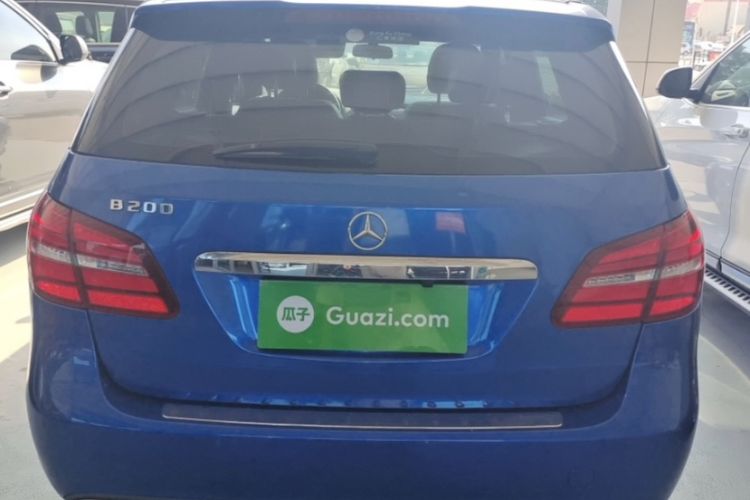 Used Mercedes-Benz B-Class 2015 B 200 Fashion Model Exterior 4