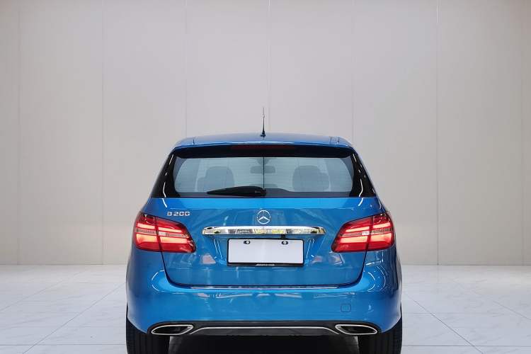 Used Mercedes-Benz B-Class 2015 B 200 Fashion Model Exterior 4