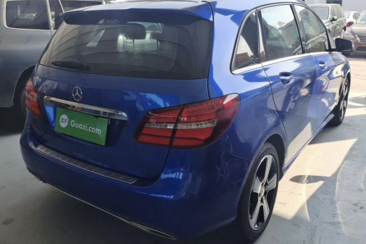 Used Mercedes-Benz B-Class 2015 B 200 Fashion Model Exterior 5