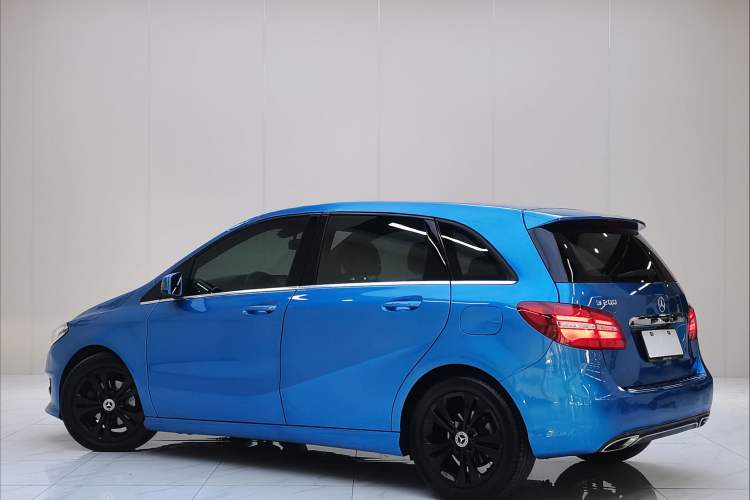 Used Mercedes-Benz B-Class 2015 B 200 Fashion Model Exterior 6