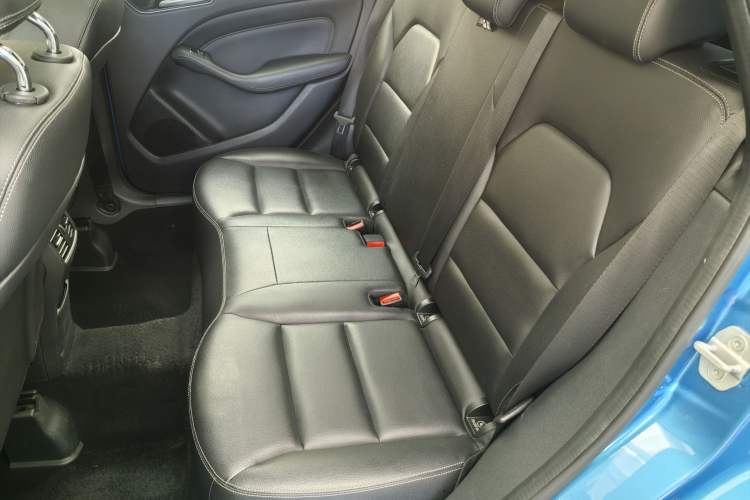 Used Mercedes-Benz B-Class 2015 B 200 Fashion Model Exterior 7