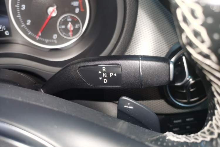 Used Mercedes-Benz B-Class 2015 B 200 Fashion Model Gear Lever