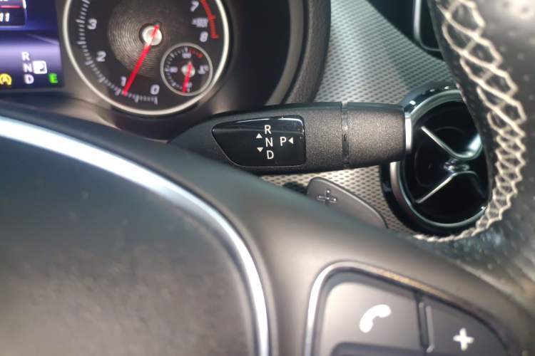 Used Mercedes-Benz B-Class 2015 B 200 Fashion Model Gear Lever