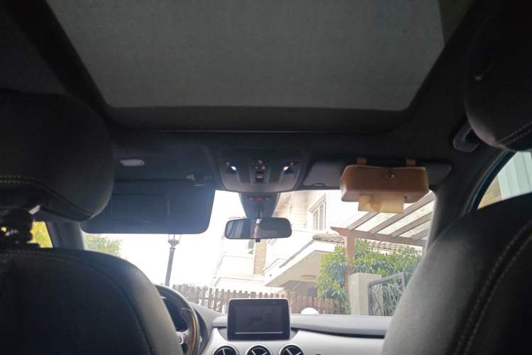 Used Mercedes-Benz B-Class 2015 B 200 Sport Edition Headliner
