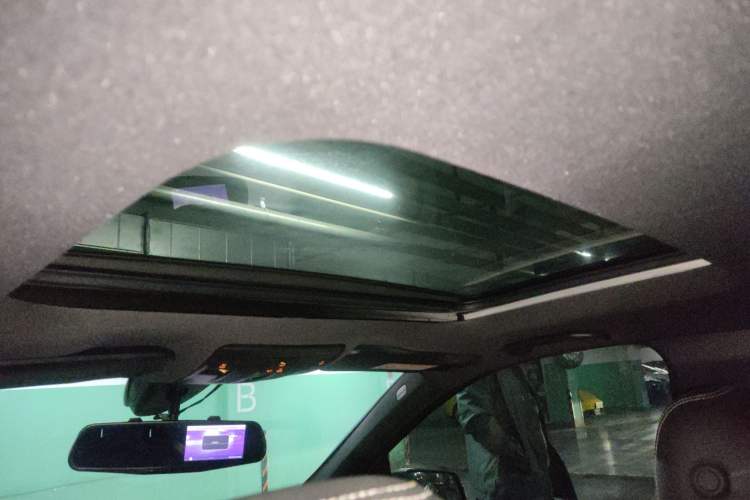Used Mercedes-Benz B-Class 2015 B 200 Sport Edition Headliner