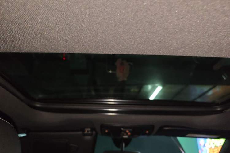 Used Mercedes-Benz B-Class 2015 B 200 Fashion Model Headliner