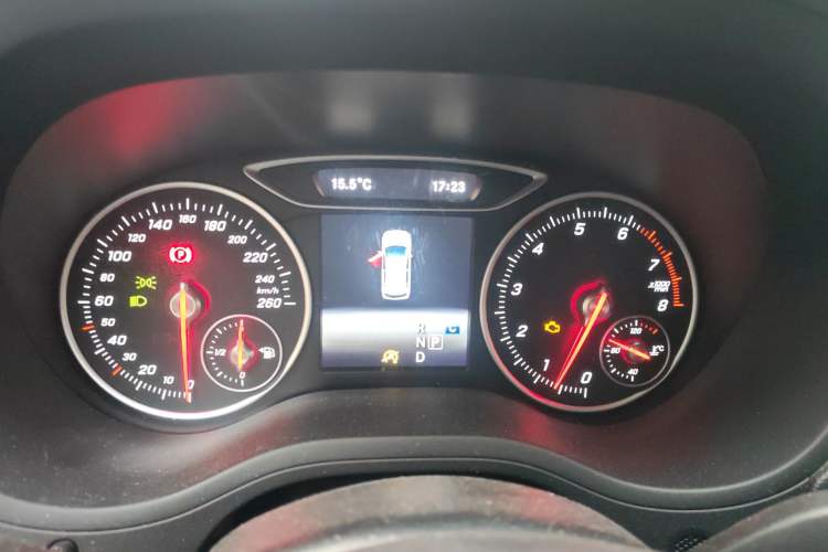 Used Mercedes-Benz B-Class 2015 B 200 Sport Edition Instrument Cluster