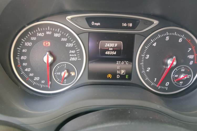 Used Mercedes-Benz B-Class 2015 B 200 Fashion Model Instrument Cluster