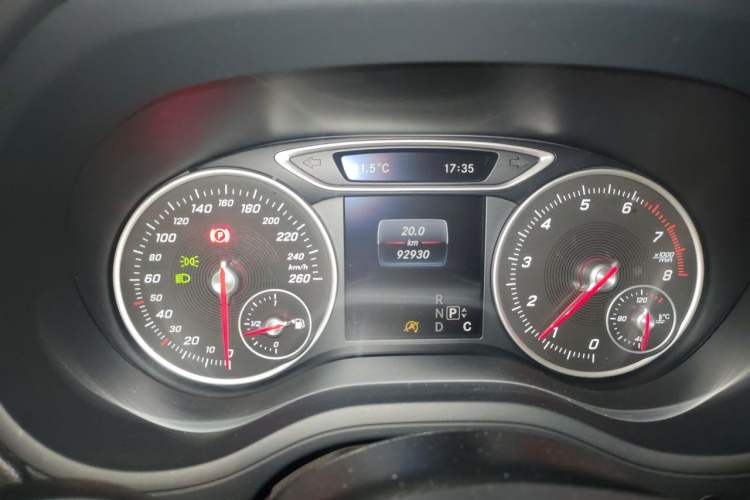 Used Mercedes-Benz B-Class 2015 B 200 Sport Edition Instrument Cluster