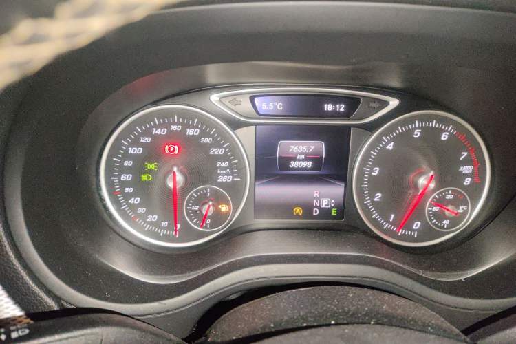 Used Mercedes-Benz B-Class 2015 B 200 Sport Edition Instrument Cluster